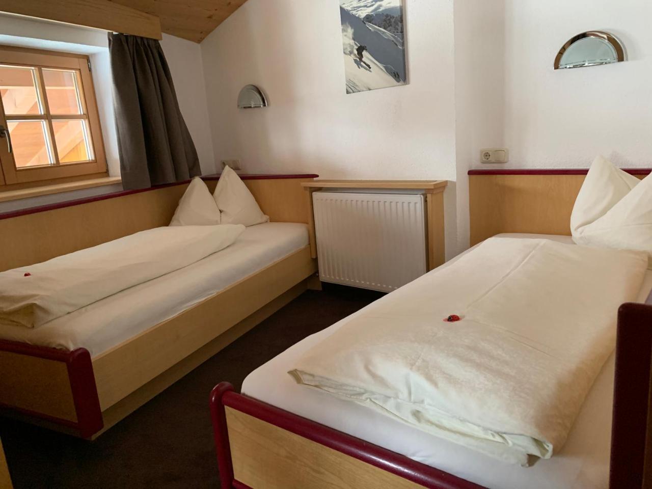 Pension Strolz Sankt Anton am Arlberg Exteriör bild